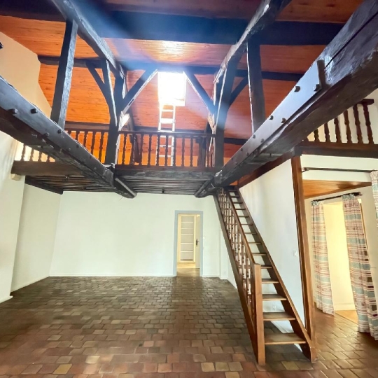 Plan A Immobilier : Apartment | PONT-DE-VEYLE (01290) | 156.00m2 | 189 000 € 