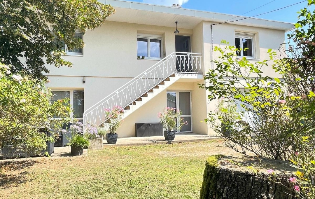 Plan A Immobilier : Maison / Villa | REPLONGES (01750) | 145 m2 | 359 000 € 