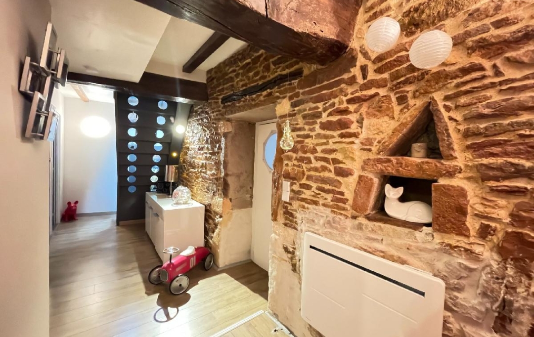 Plan A Immobilier : Maison / Villa | CHEVAGNY-LES-CHEVRIERES (71960) | 161 m2 | 360 000 € 