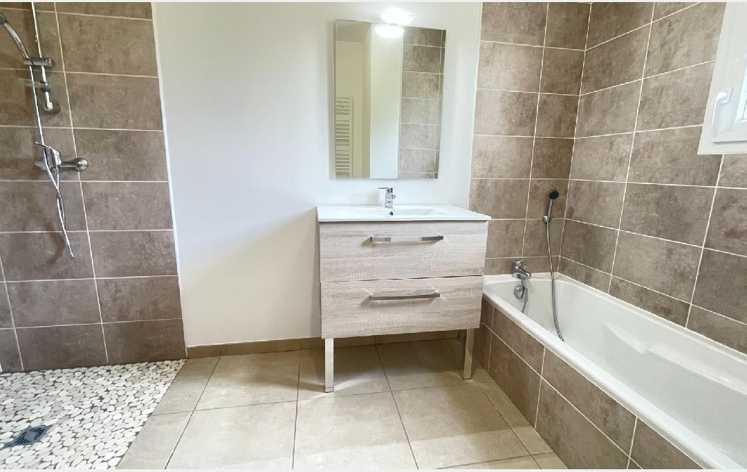 Plan A Immobilier : House | MACON (71000) | 90 m2 | 229 000 € 