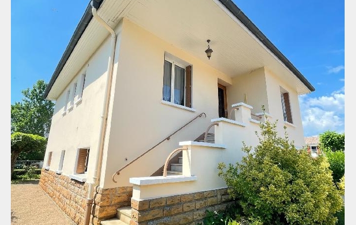 Maison CHARNAY-LES-MACON 127 m2 298 000 € Maison CHARNAY-LES-MACON 127 m2 298 000 €